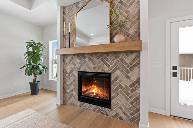 499 PAPERMILL CIRCLE, Kimberly, WI 54136