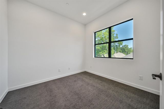 815 W 17th Street, Houston, TX 77008