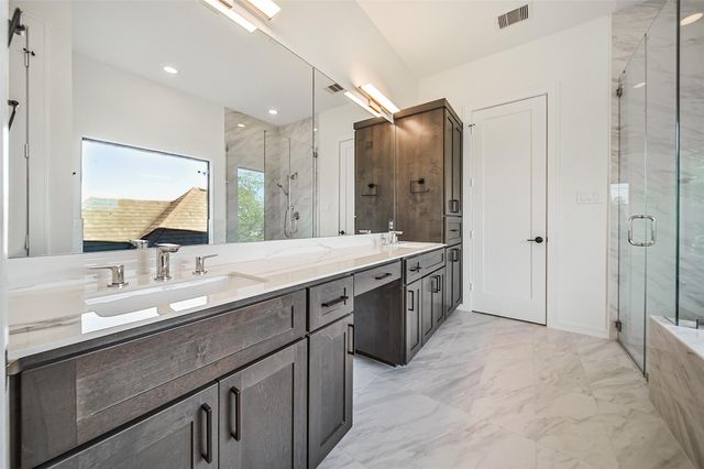 815 W 17th Street, Houston, TX 77008