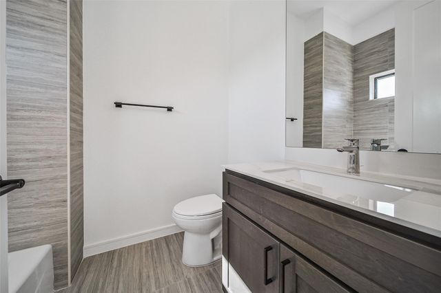 815 W 17th Street, Houston, TX 77008