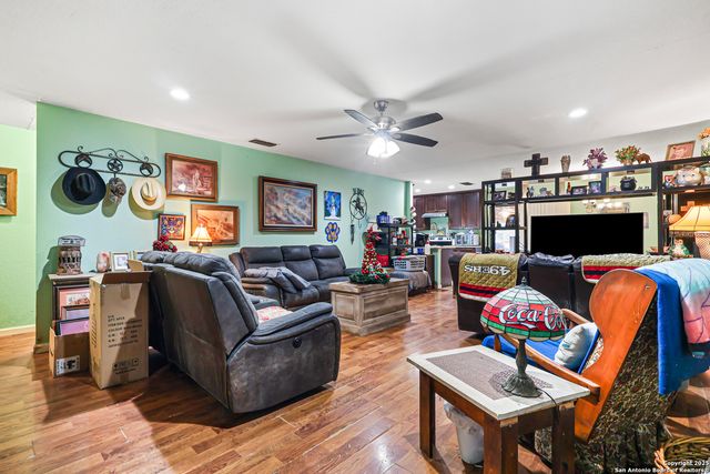 4918 Dare Ln, San Antonio, TX 78217