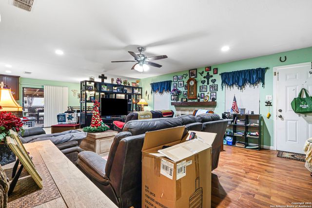 4918 Dare Ln, San Antonio, TX 78217