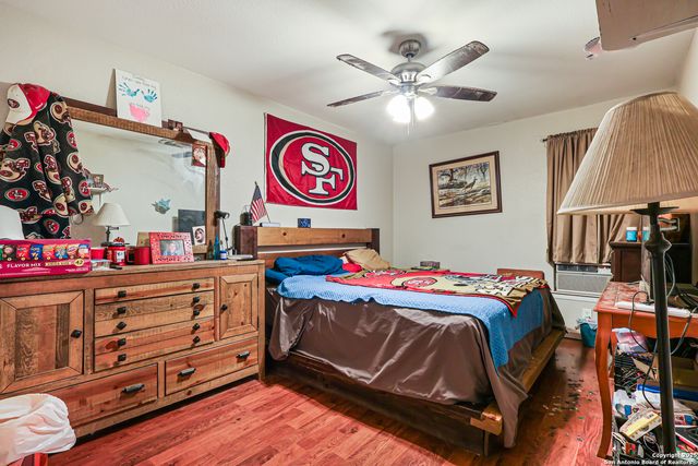 4918 Dare Ln, San Antonio, TX 78217