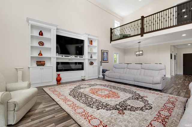 10810 Douglas Rd, Osceola, IN 46561