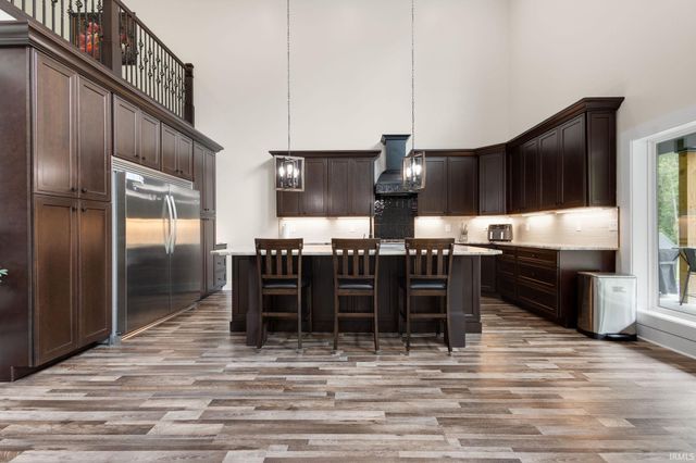 10810 Douglas Rd, Osceola, IN 46561