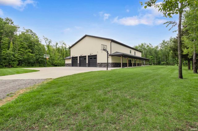 10810 Douglas Rd, Osceola, IN 46561
