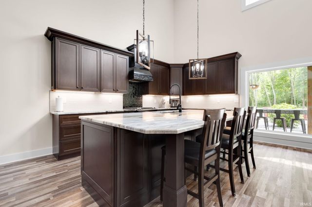 10810 Douglas Rd, Osceola, IN 46561