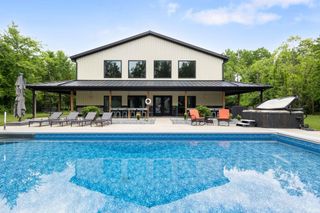 10810 Douglas Rd, Osceola, IN 46561