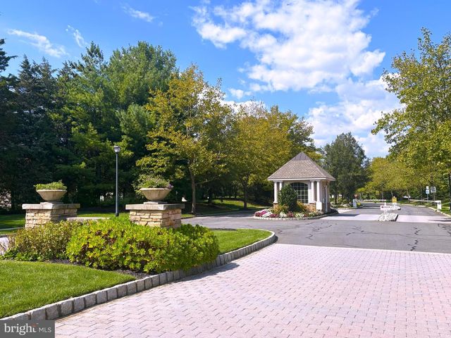 49 SEDONA BLVD, Hamilton, NJ 08691