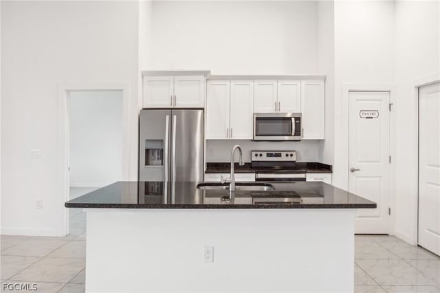 2725 SW Embers TER, Cape Coral, FL 33991