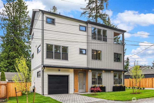 215 NE 123rd Street, Seattle, WA 98125