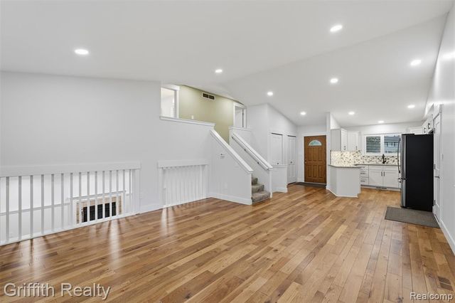 865 Alpine Drive, Brighton, MI 48116