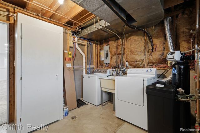 865 Alpine Drive, Brighton, MI 48116