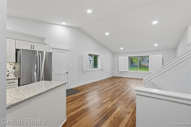 865 Alpine Drive, Brighton, MI 48116