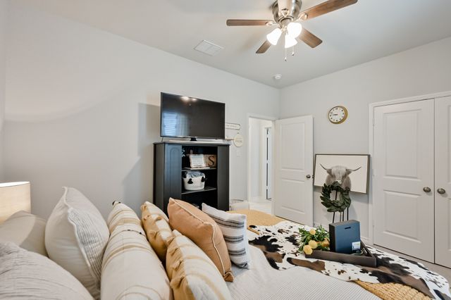 10621 Alpine Meadow Lane, Fort Worth, TX 76140