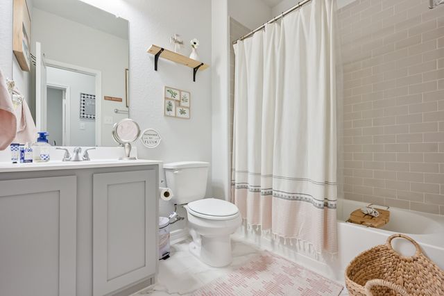 10621 Alpine Meadow Lane, Fort Worth, TX 76140