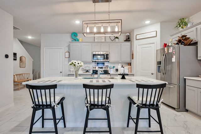 10621 Alpine Meadow Lane, Fort Worth, TX 76140