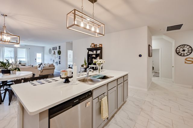 10621 Alpine Meadow Lane, Fort Worth, TX 76140