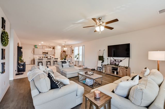 10621 Alpine Meadow Lane, Fort Worth, TX 76140