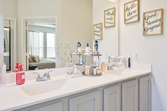 10621 Alpine Meadow Lane, Fort Worth, TX 76140