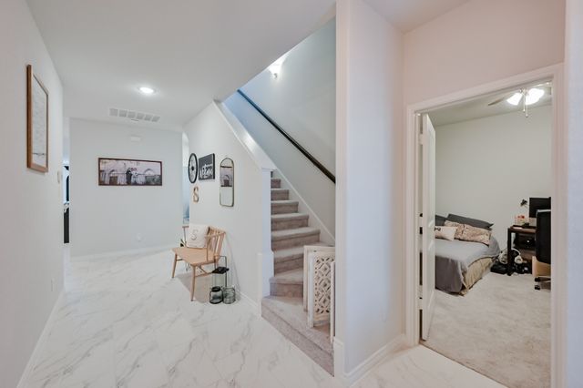 10621 Alpine Meadow Lane, Fort Worth, TX 76140