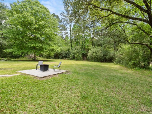 1049 Dogwood Trl, Deridder, LA 70634