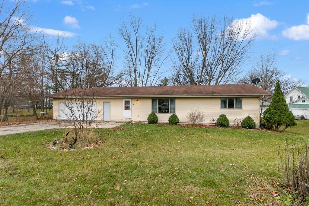 444 N Washington Street, Wyocena, WI 53969