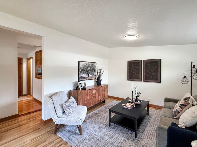 3654 E APOLLO DR, Salt Lake City, UT 84124