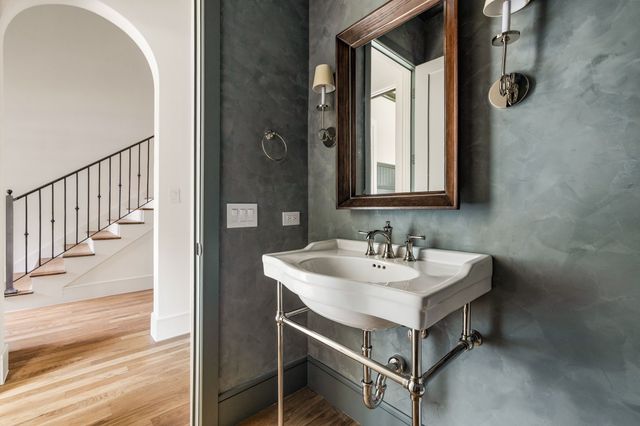 6270 Malcolm Drive, Dallas, TX 75214
