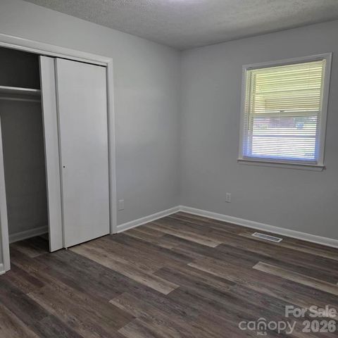251 Branchwood Circle, Kings Mountain, NC 28086