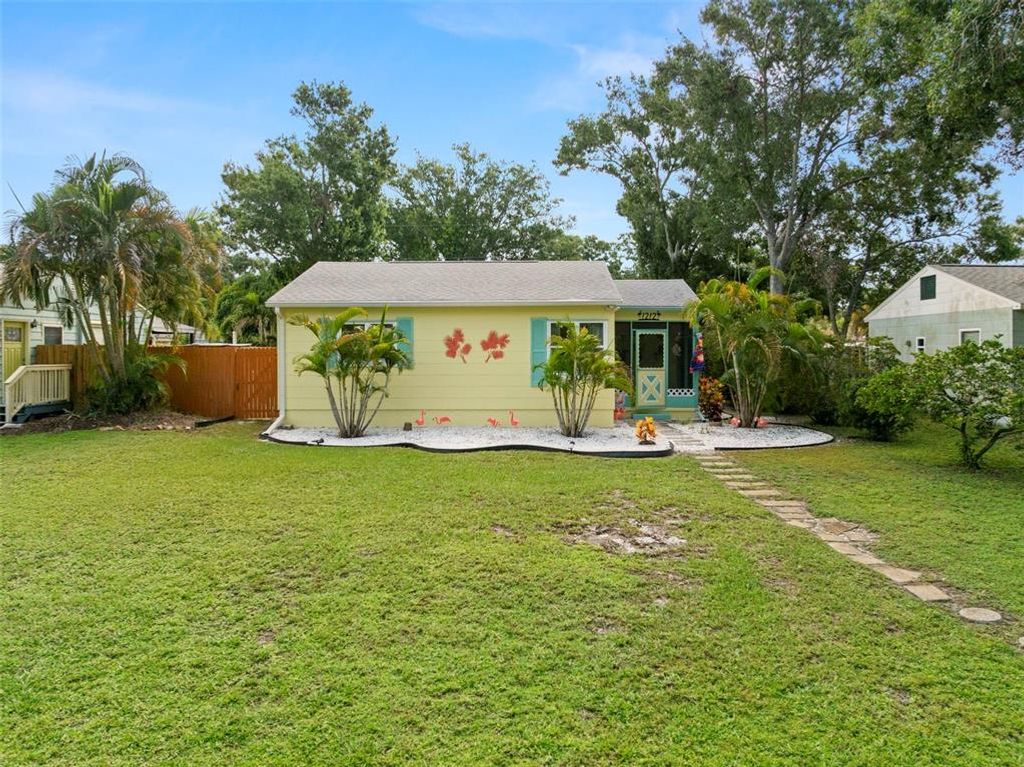 1212 HULL STREET S, Gulfport, FL 33707