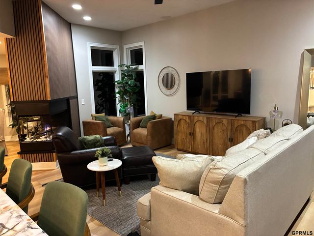 2910 S County Road 29, Valley, NE 68064