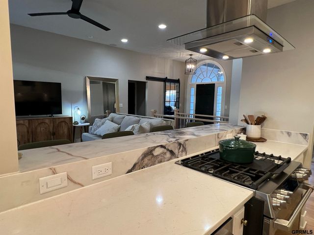 2910 S County Road 29, Valley, NE 68064