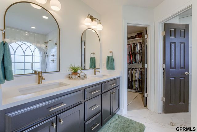 2910 S County Road 29, Valley, NE 68064