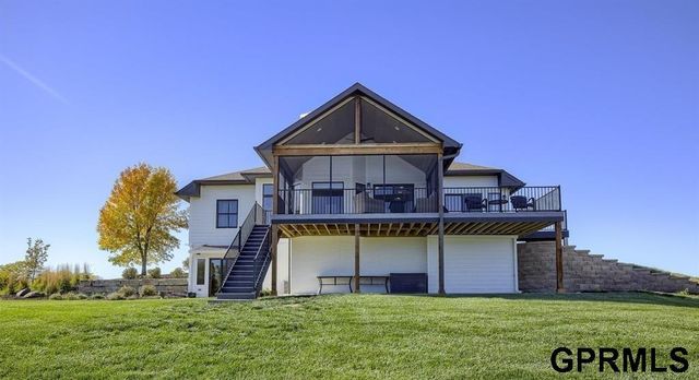 2910 S County Road 29, Valley, NE 68064