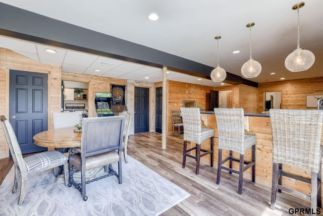 2910 S County Road 29, Valley, NE 68064