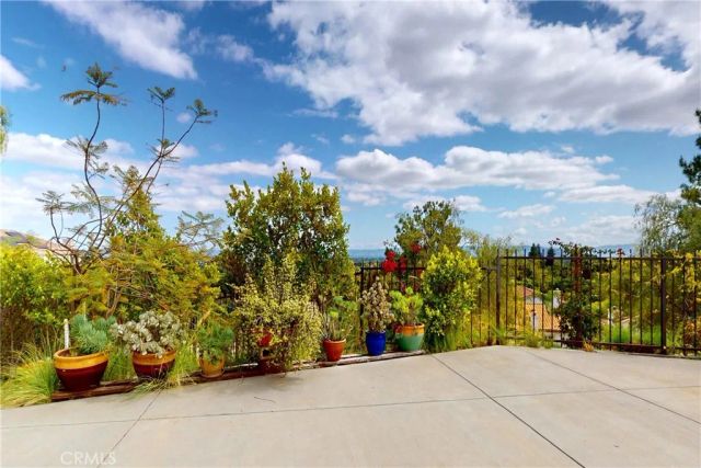 11595 Rancho Del Valle, Granada Hills, CA 91344