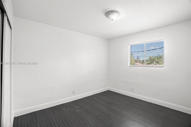 37 SW 14th St 16, Dania Beach, FL 33004