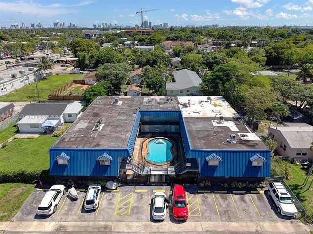 37 SW 14th St 16, Dania Beach, FL 33004