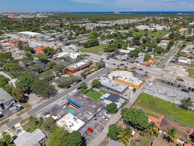 37 SW 14th St 16, Dania Beach, FL 33004