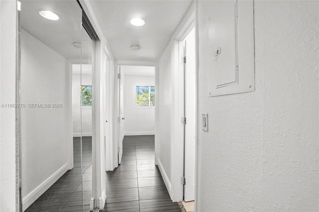 37 SW 14th St 16, Dania Beach, FL 33004