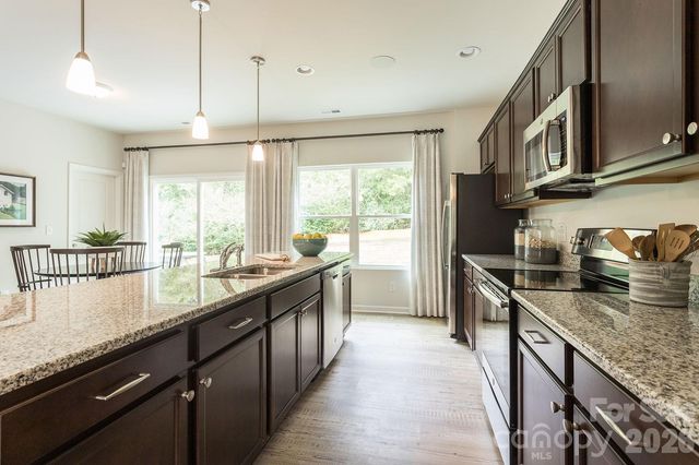 4021 Juno Drive 190, Charlotte, NC 28215