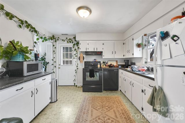 297 White Pine Drive, Asheville, NC 28805