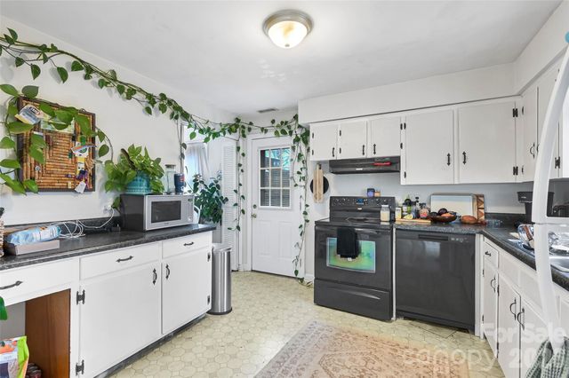 297 White Pine Drive, Asheville, NC 28805