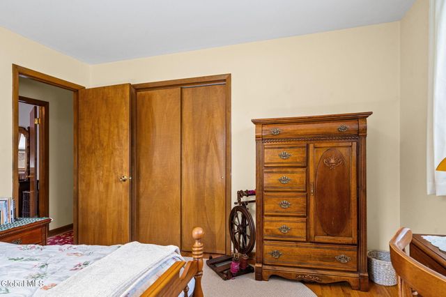 1111 Rosehill Boulevard, Niskayuna, NY 12309