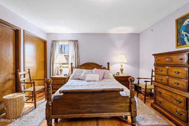 1111 Rosehill Boulevard, Niskayuna, NY 12309