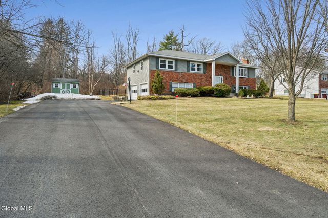 1111 Rosehill Boulevard, Niskayuna, NY 12309