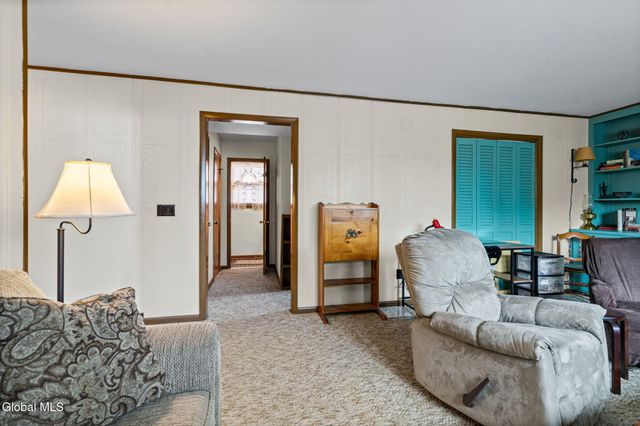 1111 Rosehill Boulevard, Niskayuna, NY 12309