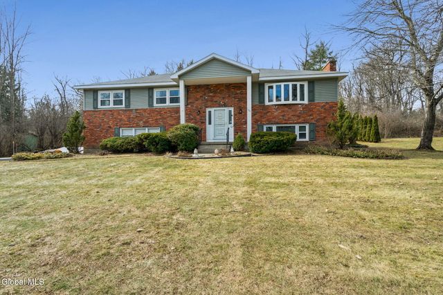 1111 Rosehill Boulevard, Niskayuna, NY 12309