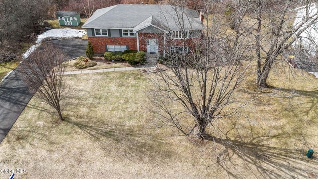 1111 Rosehill Boulevard, Niskayuna, NY 12309